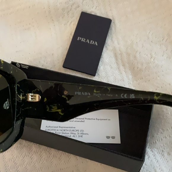 Prada Black and Green Sunglasses - Picture 10 of 10
